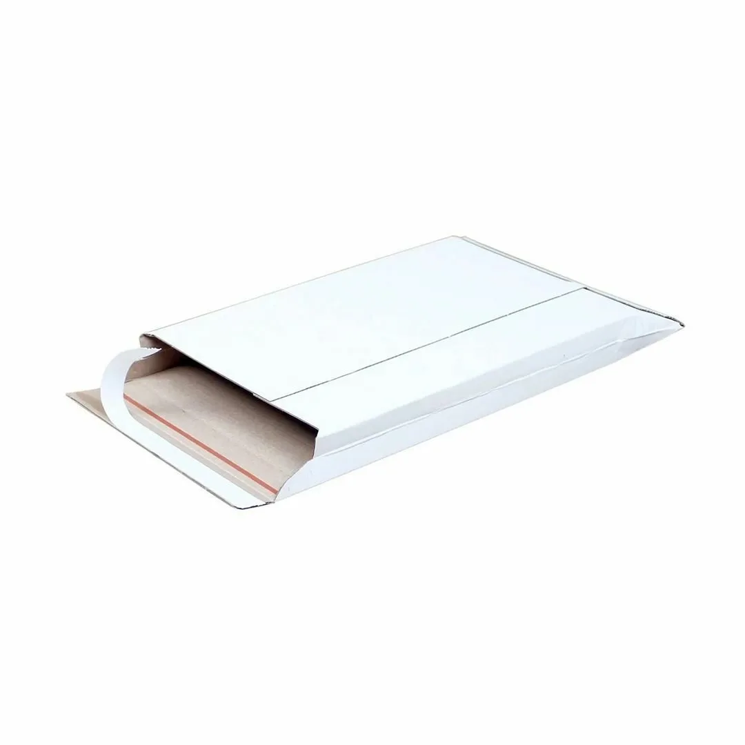22x30x3,5 cm Beyaz Bant Yapıştırmalı Zarf Kutusu – 50'li Paket