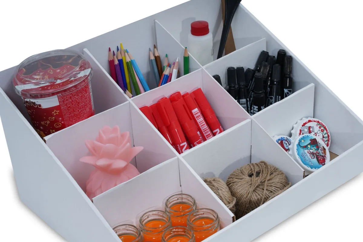 30x40x41 cm Beyaz Masa Üstü Stand – 1 Adet