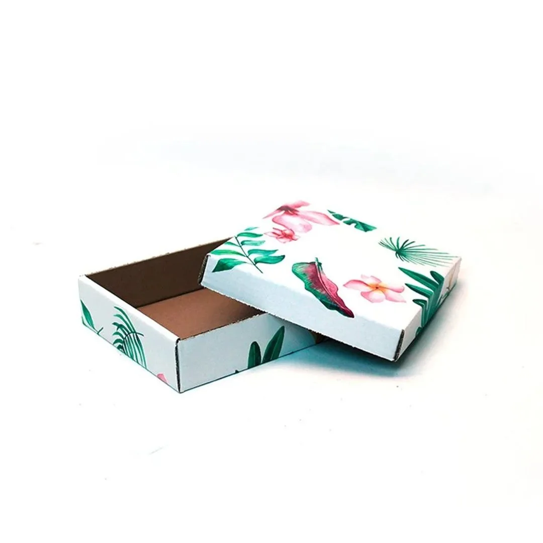 Renkli Çiçekli Hediye Kutusu 25,5x21x6 cm – 1 Adet