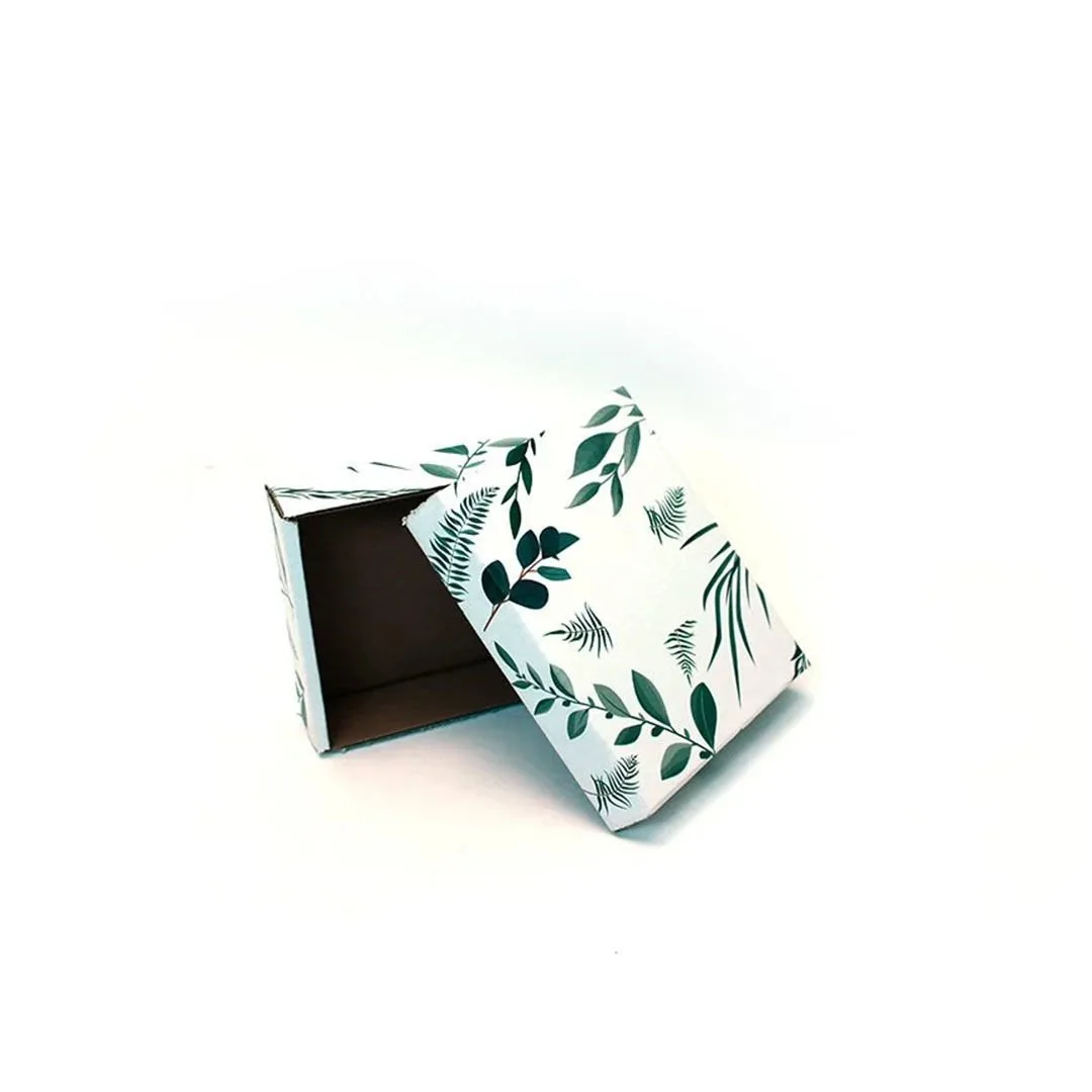 Çiçekli Hediye Kutusu 20x16x6 cm – 1 Adet